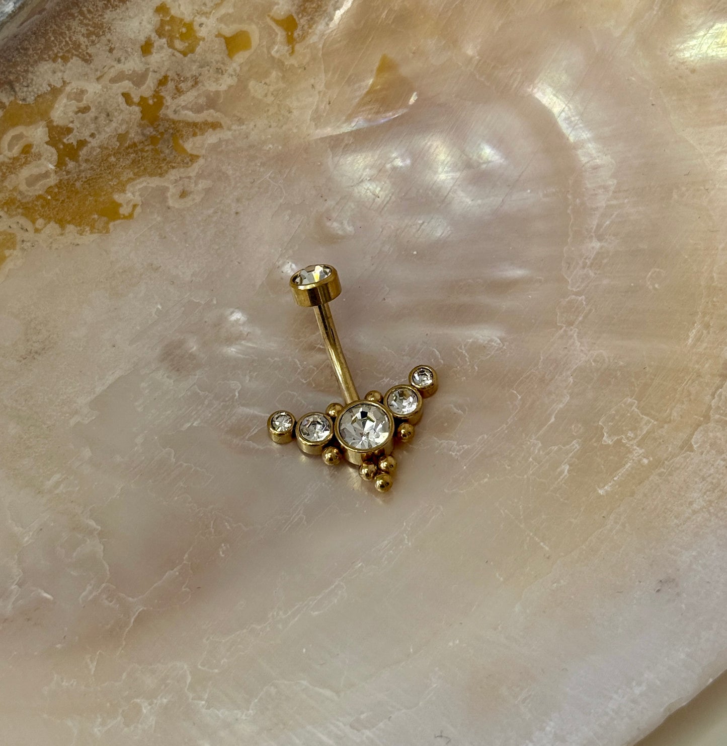 Bauchnabelpiercing ‚Diamond Pulse‘