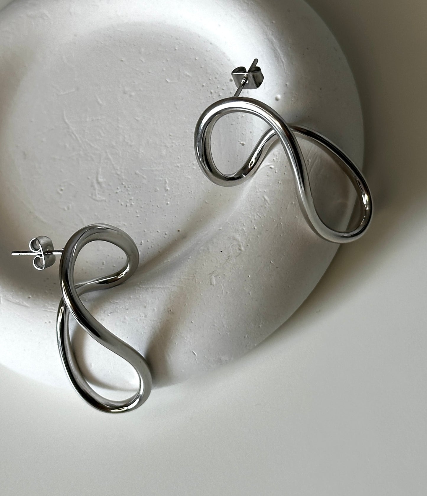Ohrringe ‚Swirl Symphony‘ in Silber