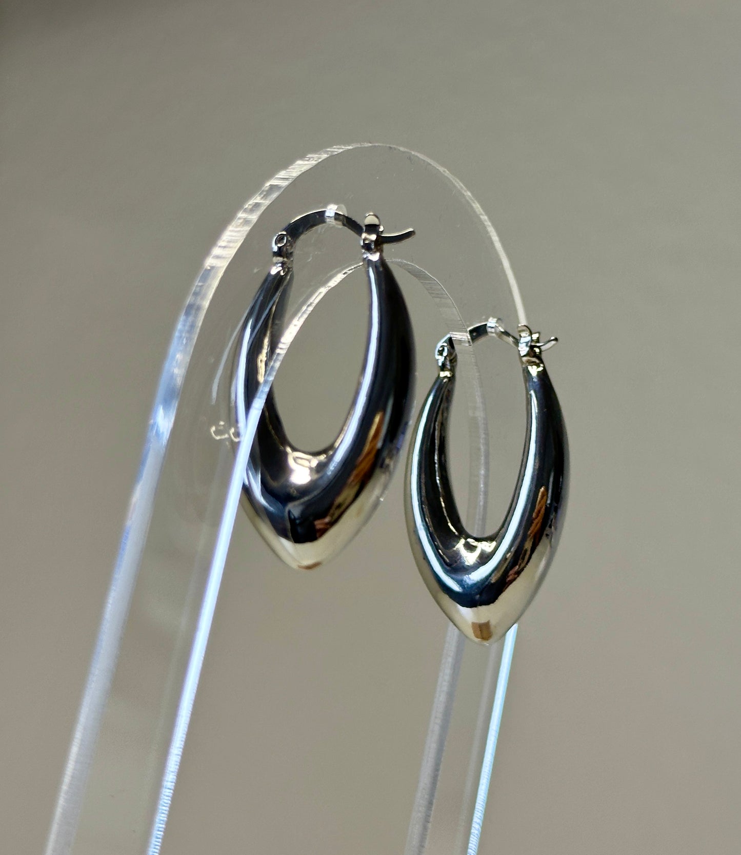 Ohrringe ‚Yade‘ in Silber