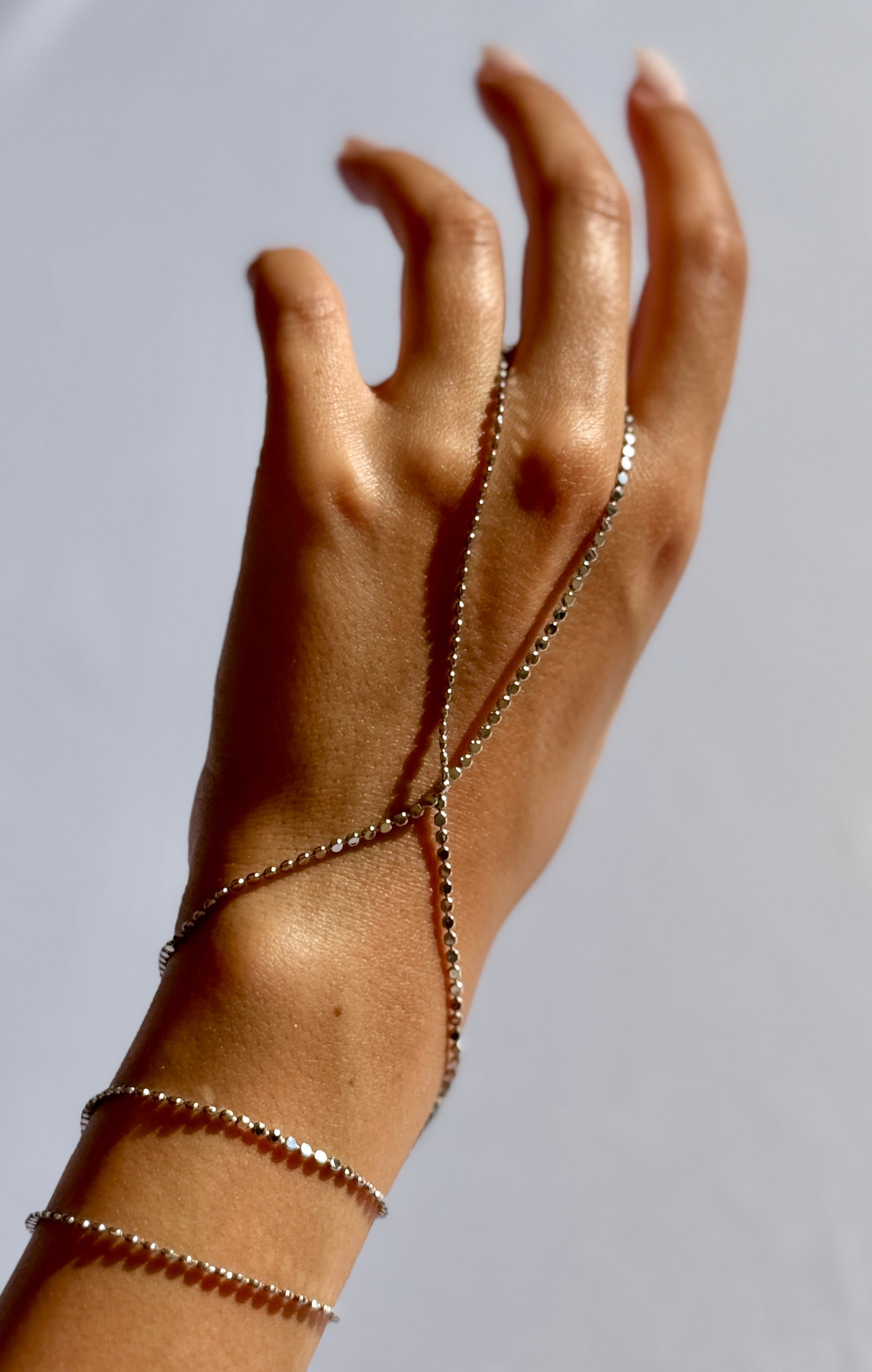 Handkette ‚Moondrops‘ in Silber klein