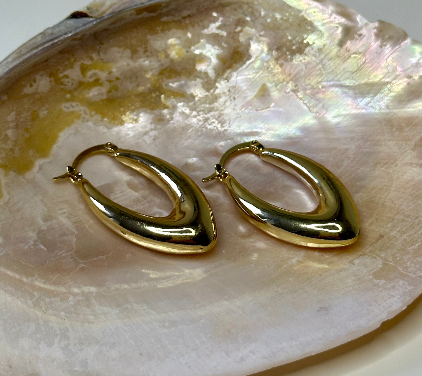 Ohrringe ‚Yade‘ in Gold