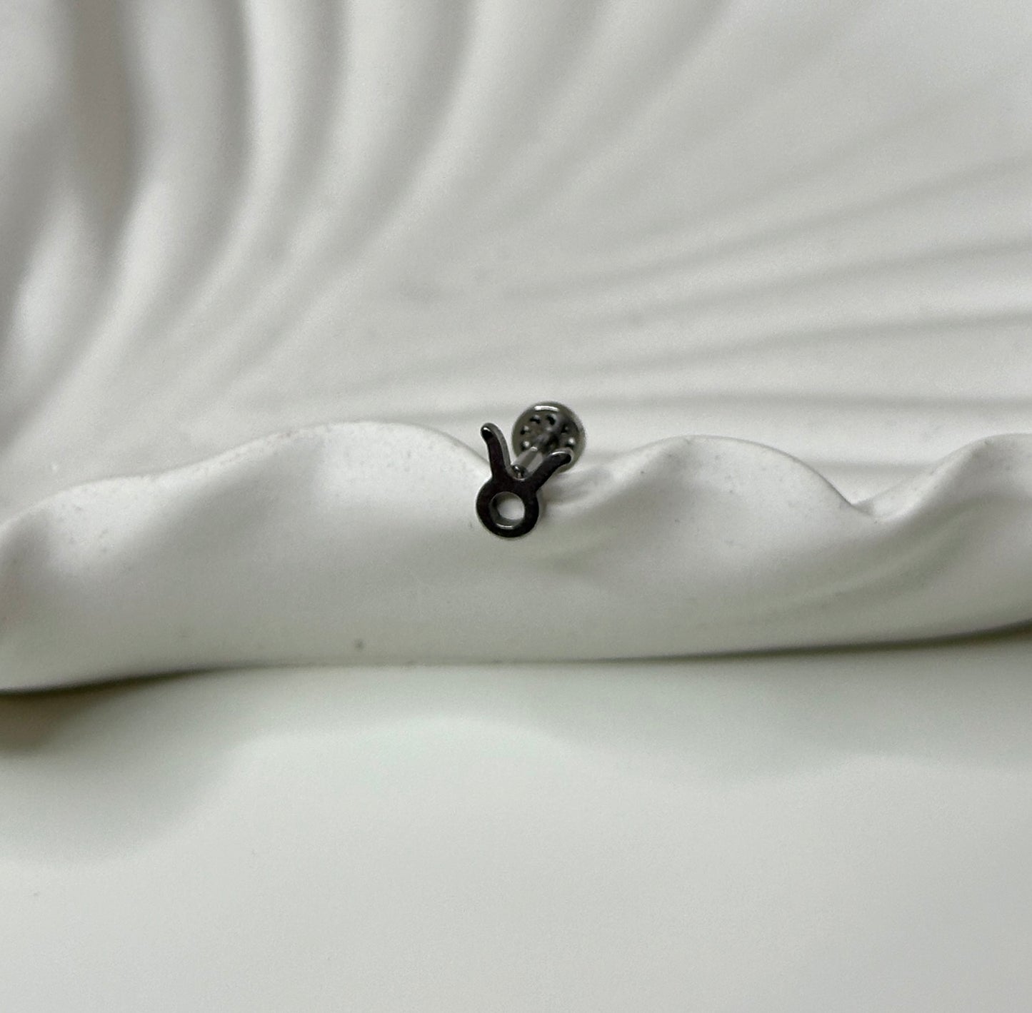 Piercing ‚Taurus‘ in Silber