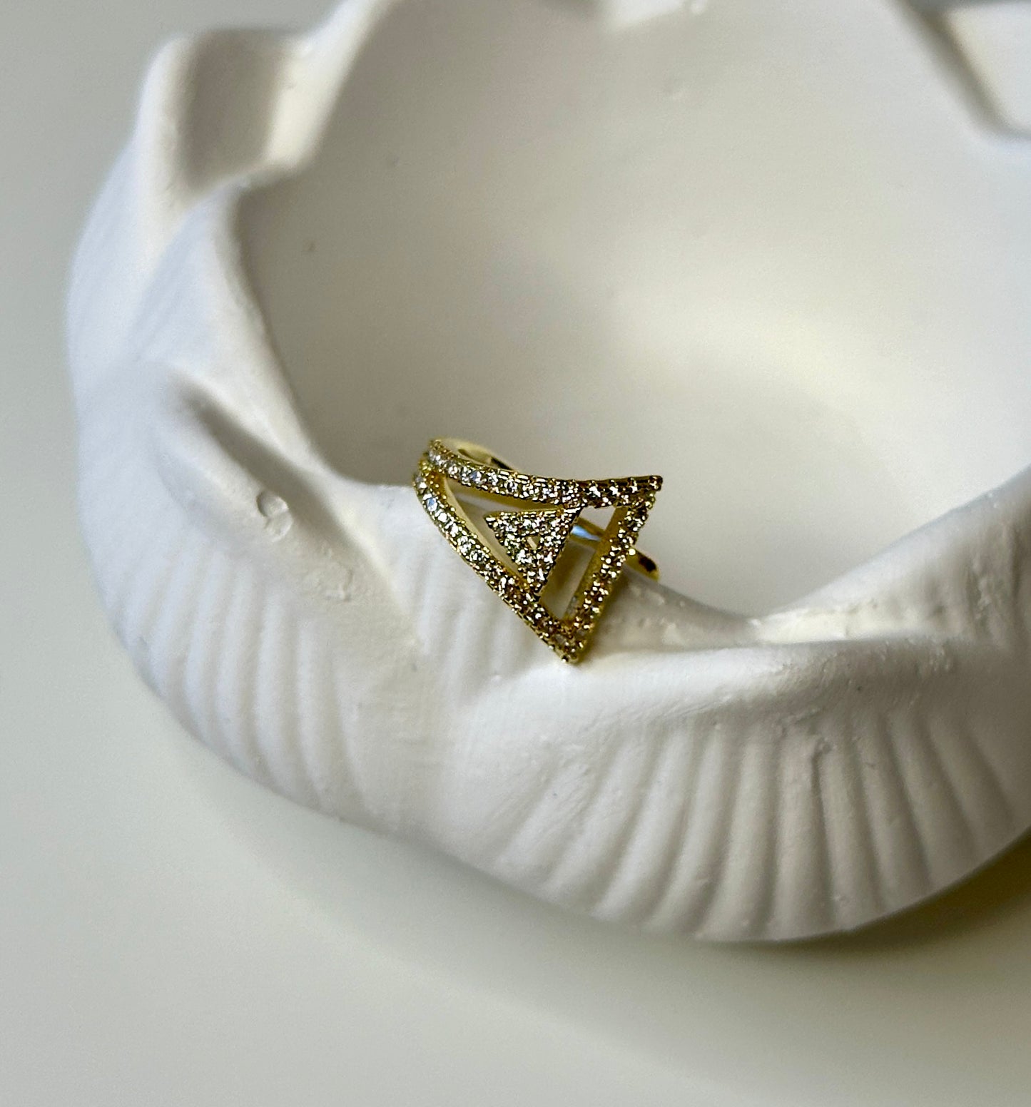 Earcuff ‚Elegance Enclosed‘