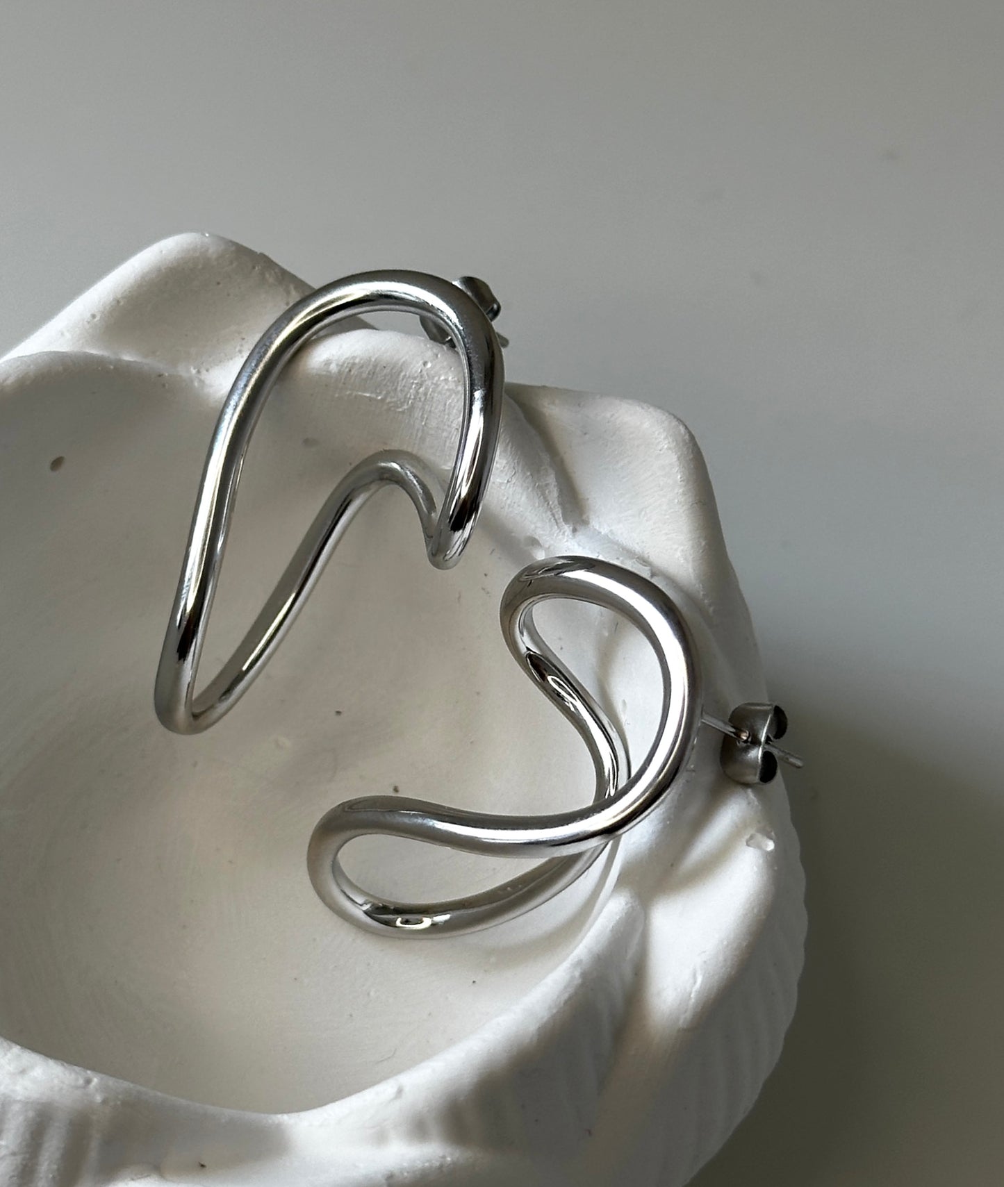 Ohrringe ‚Swirl Symphony‘ in Silber