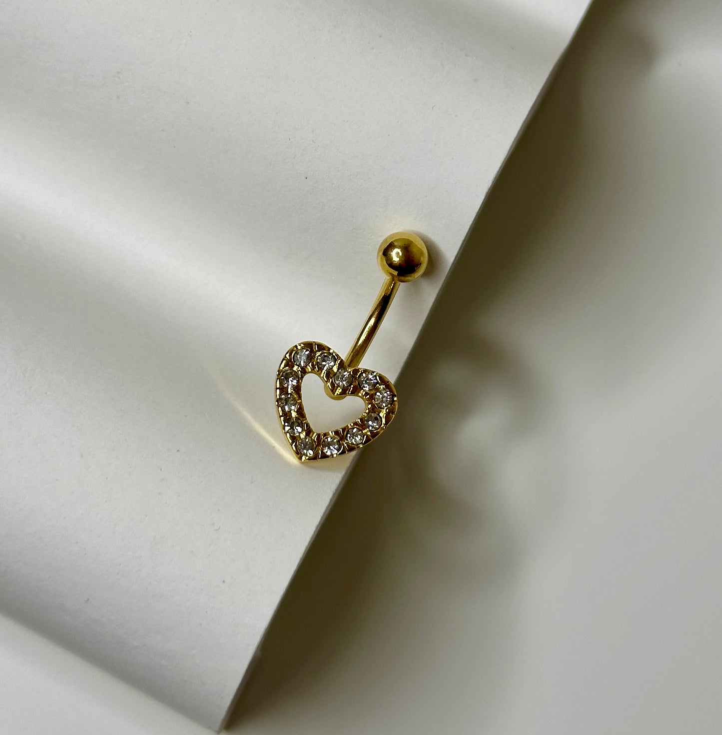 Bauchnabelpiercing ‚Love Dazzle‘