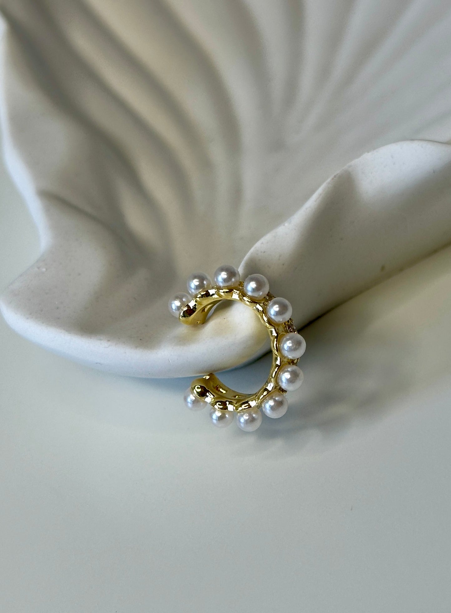 Earcuff ‚Pearly Pie‘