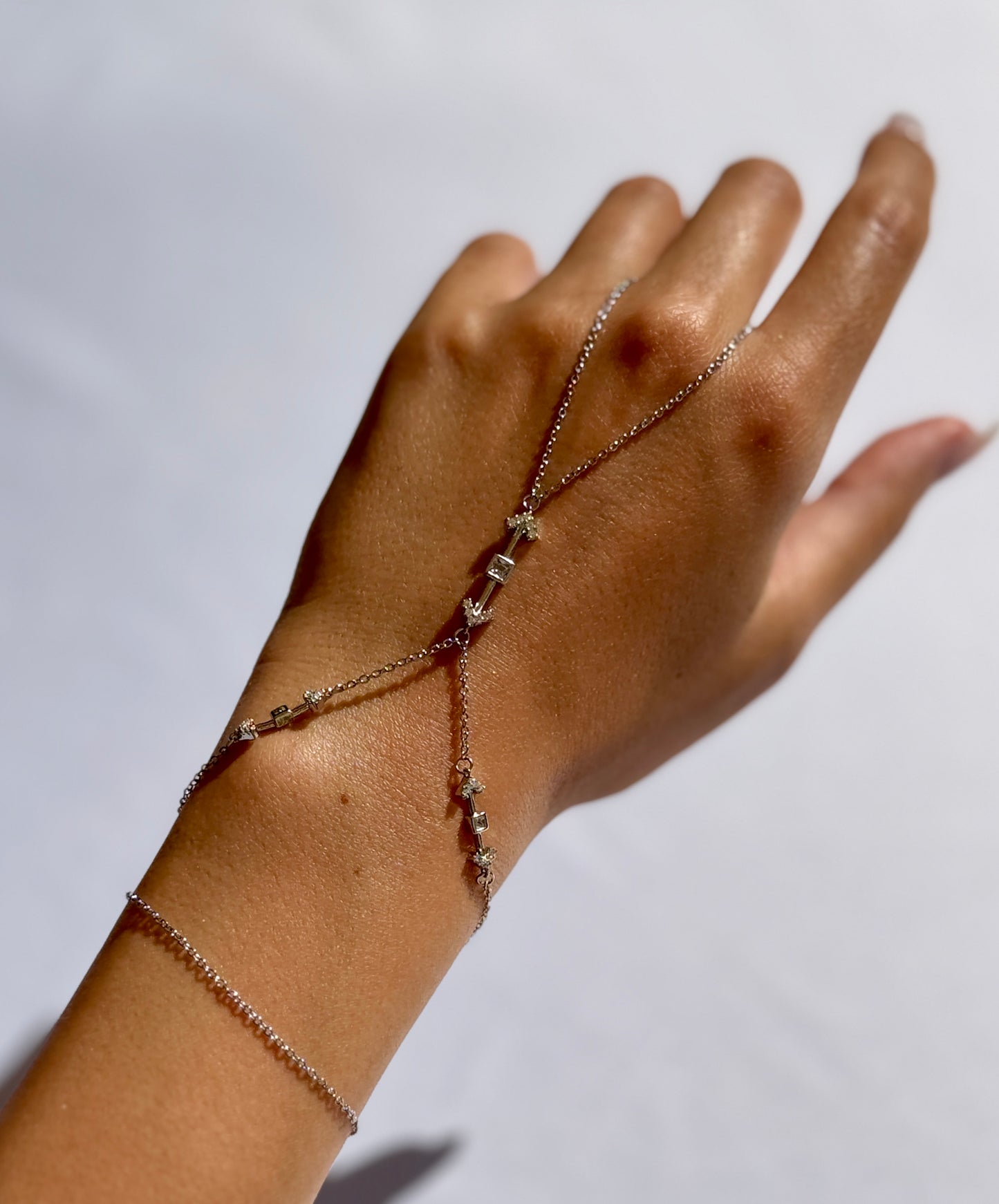 Handkette ‚Flèche Fine‘ in Silber