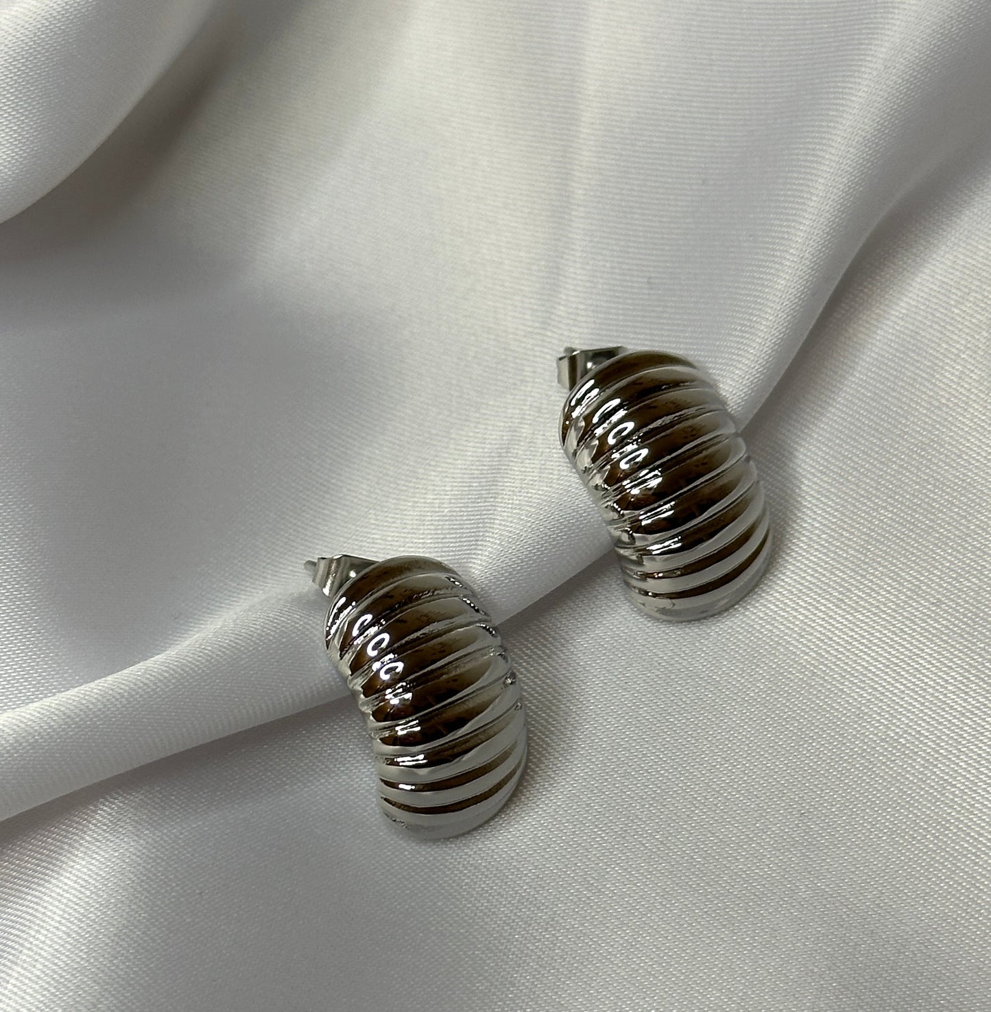 Ohrringe ‚Cocoon‘
