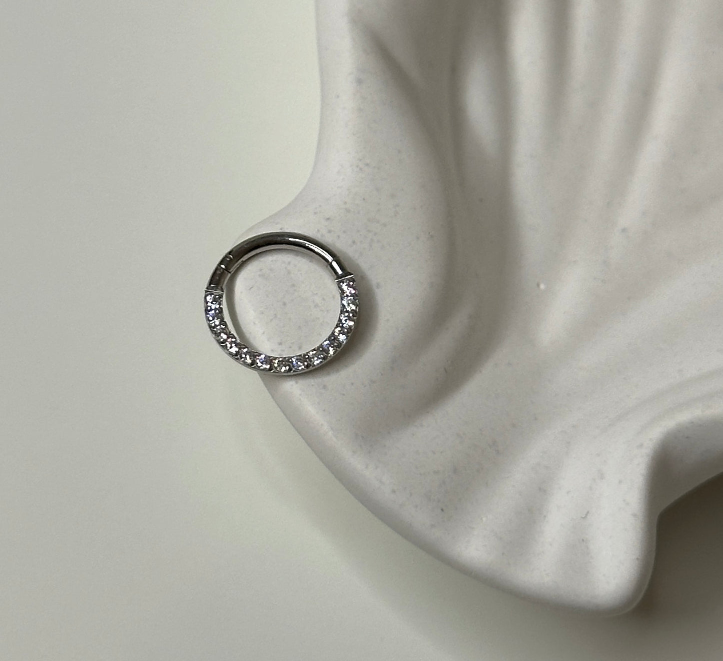 Piercing ‚Gleaming Hoop‘ Ø 8 mm in Silber