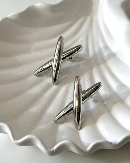 Ohrringe ‚X‘ in Silber