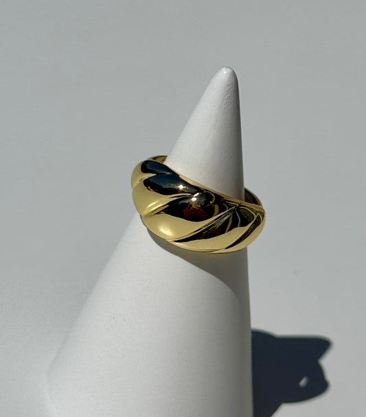 Ring ‚Wavy Glam‘