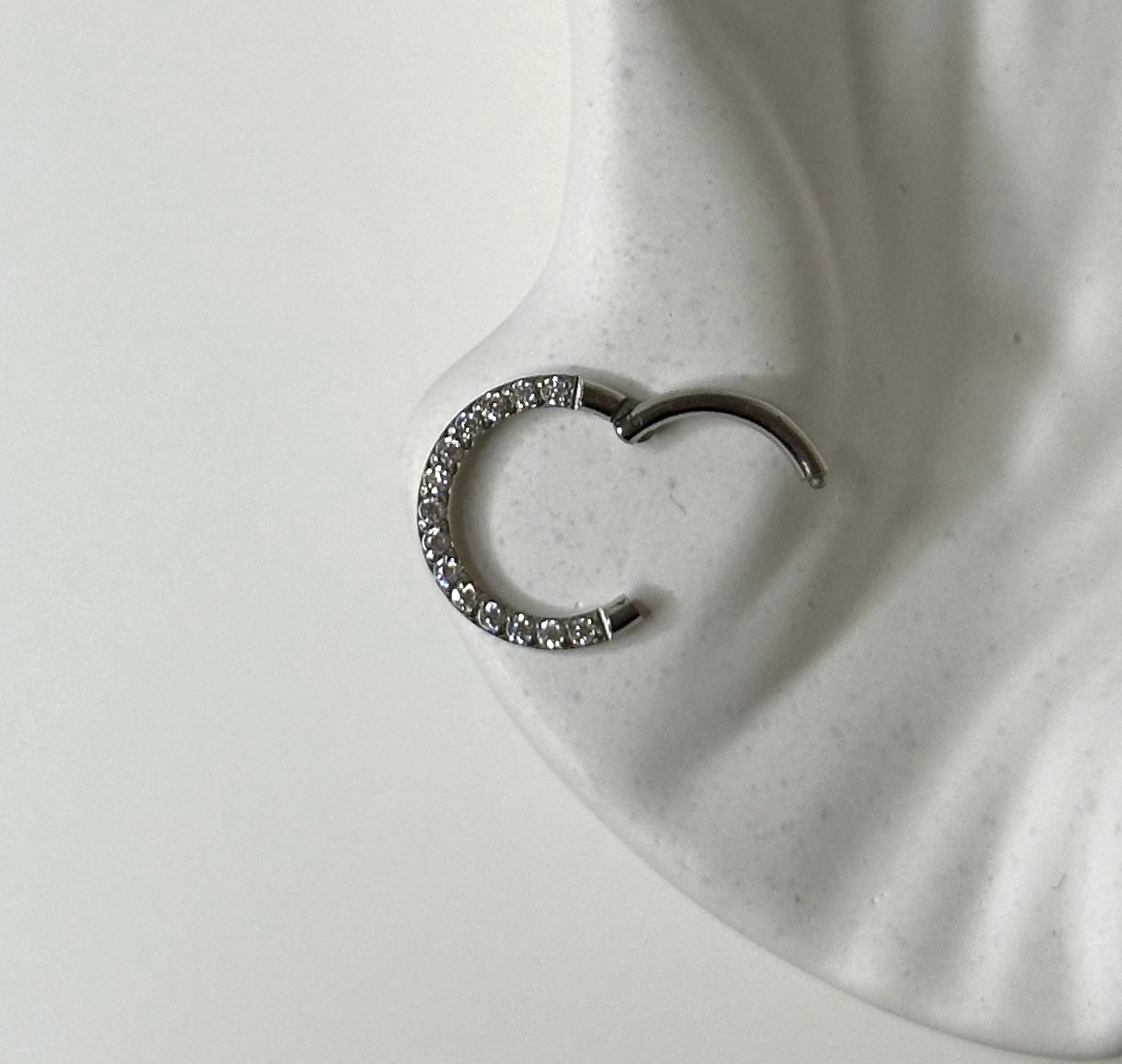 Piercing ‚Gleaming Hoop‘ Ø 8 mm in Silber