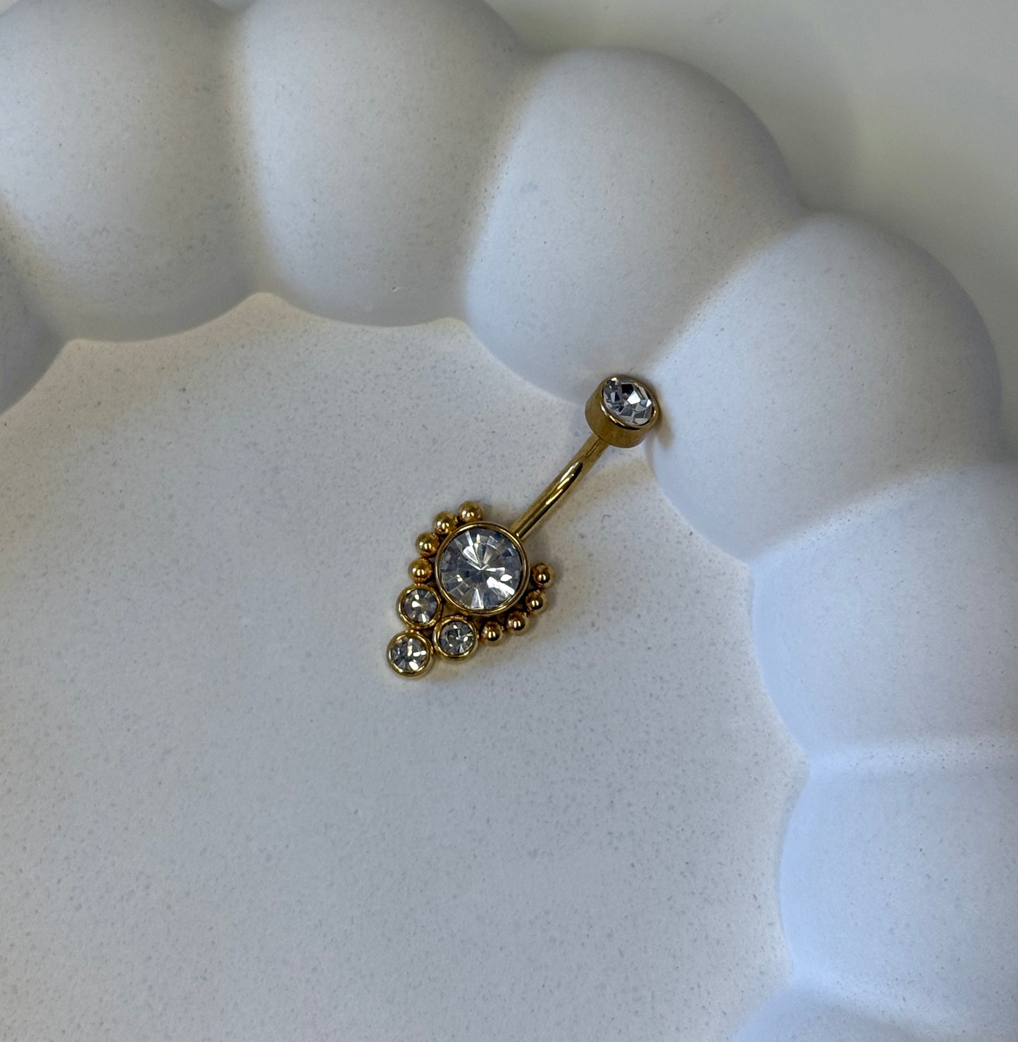 Bauchnabelpiercing ‚Opaline‘