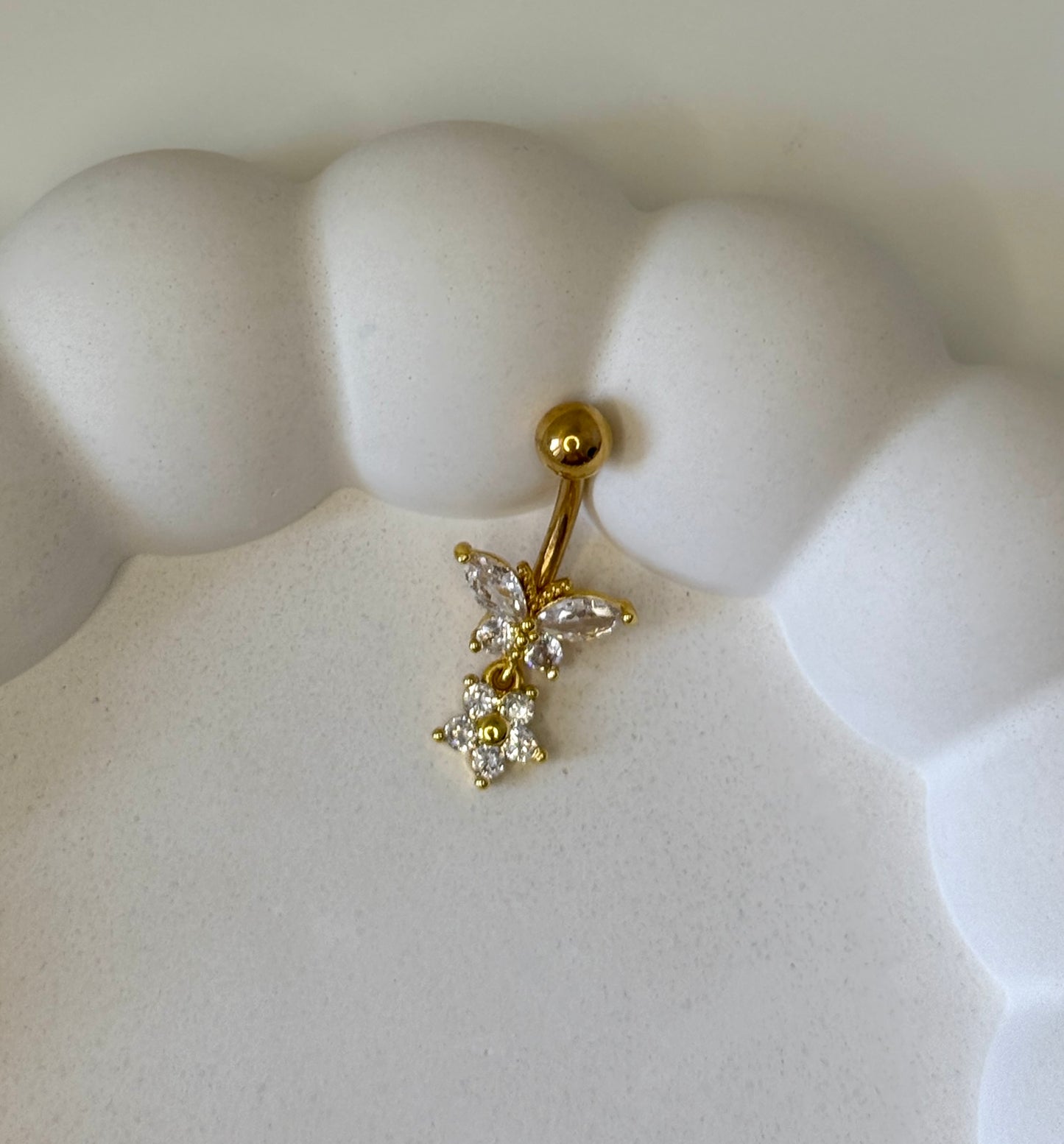 Bauchnabelpiercing ‚Kelebek‘