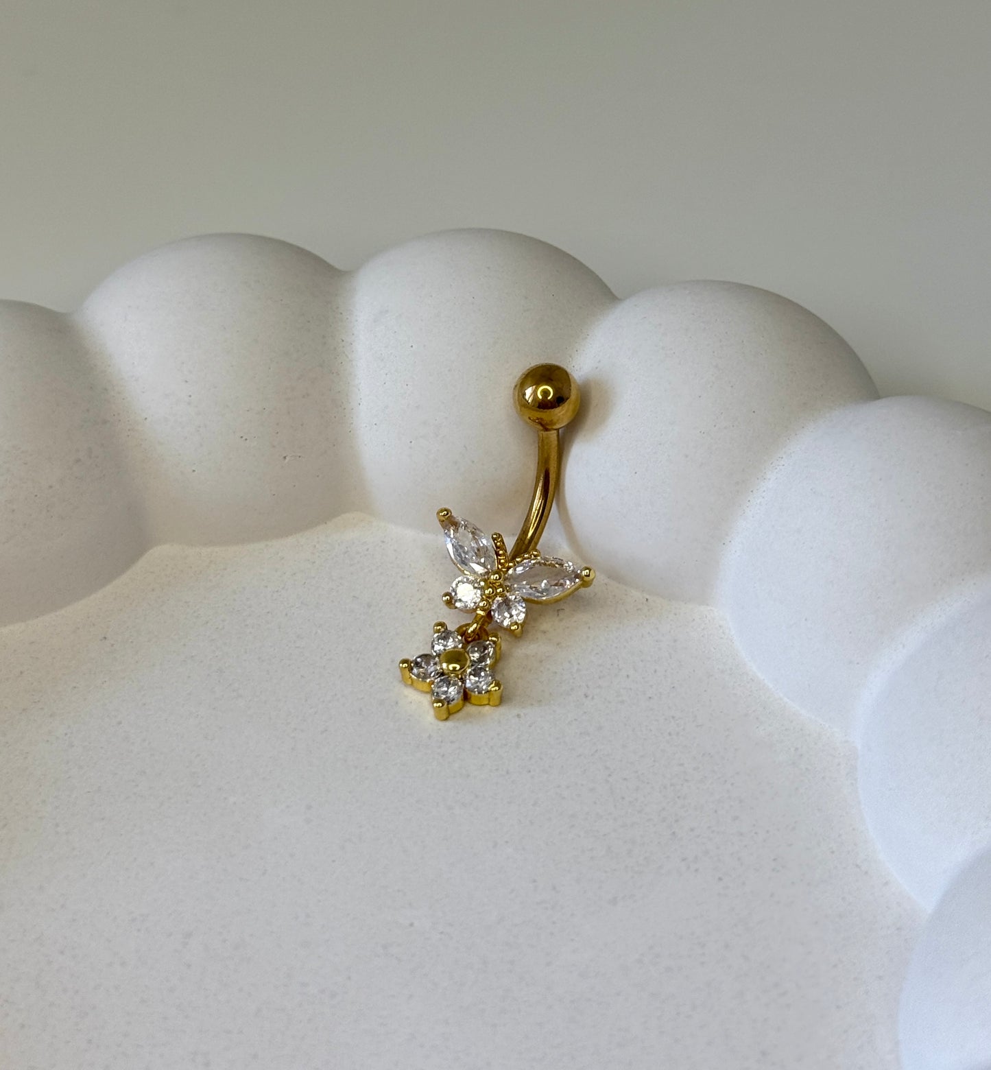 Bauchnabelpiercing ‚Kelebek‘