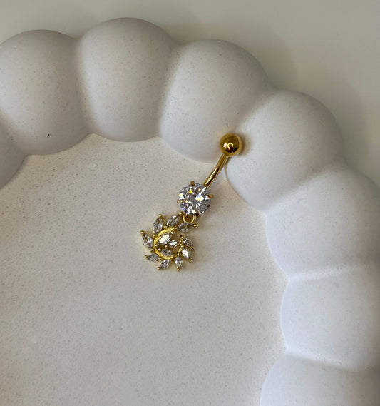Bauchnabelpiercing ‚Mira‘