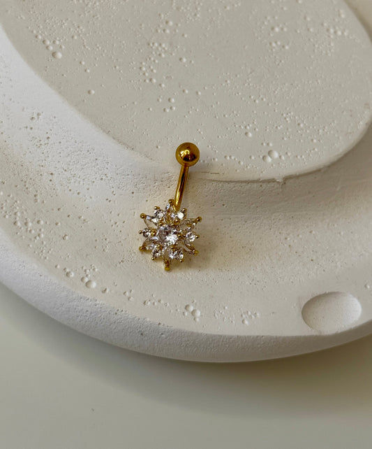 Bauchnabelpiercing ‚Golden Bloom‘